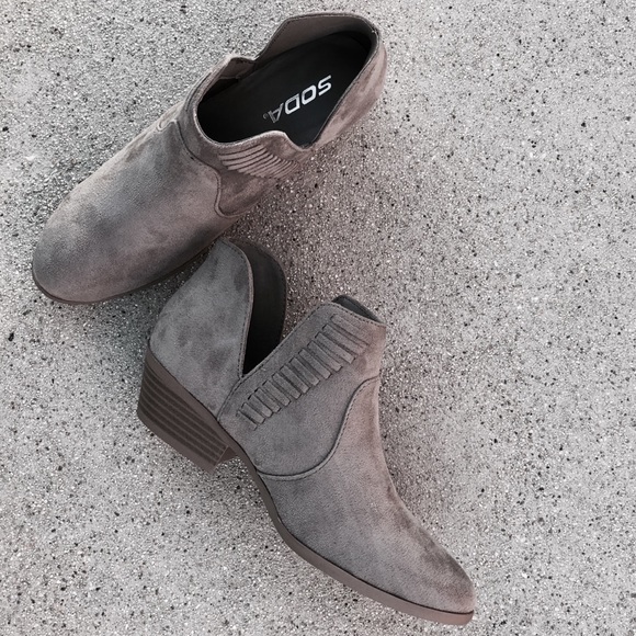 Soda Shoes Copy Smokey Taupe Ankle Bootie - Picture 5 of 6
